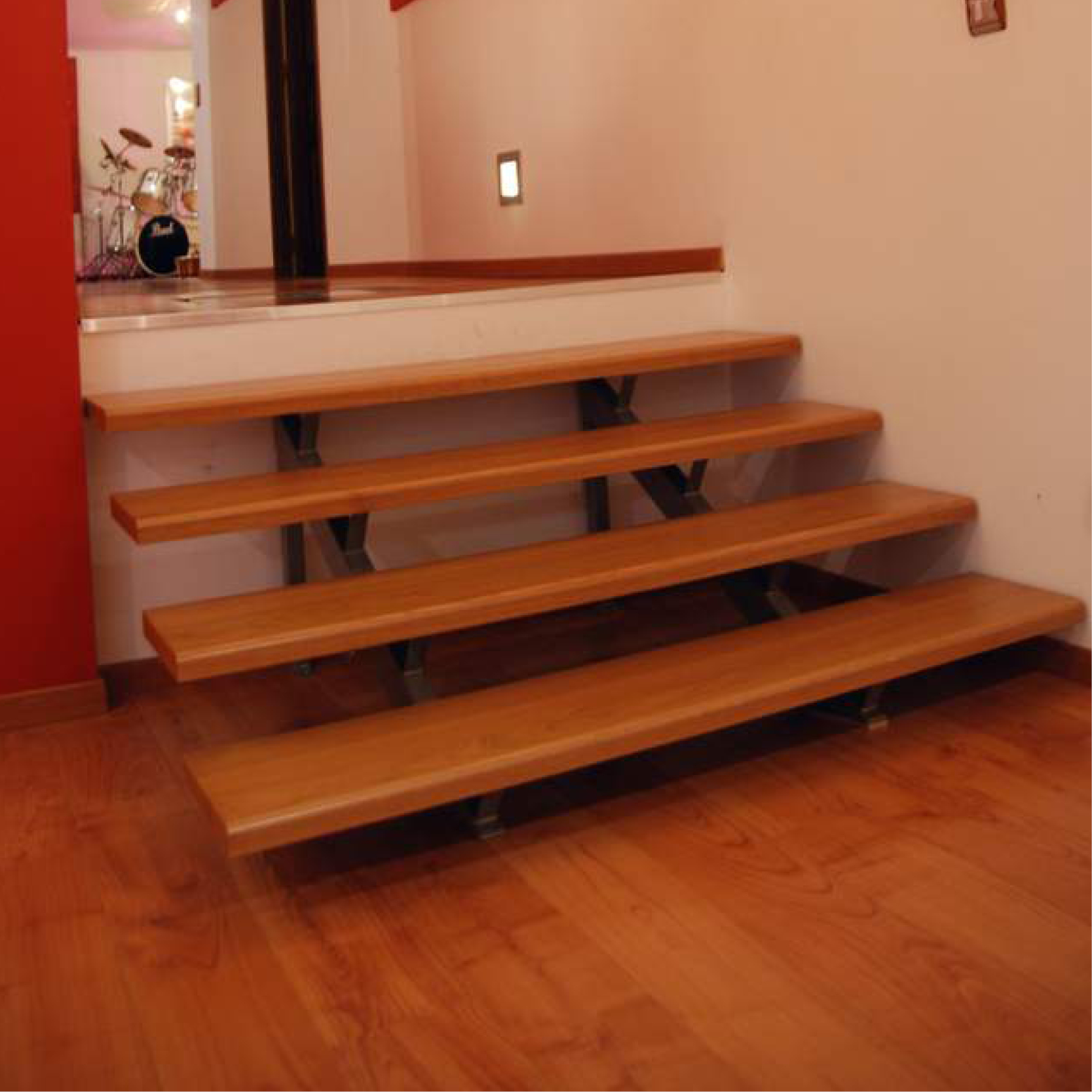 Escalier métal et bois