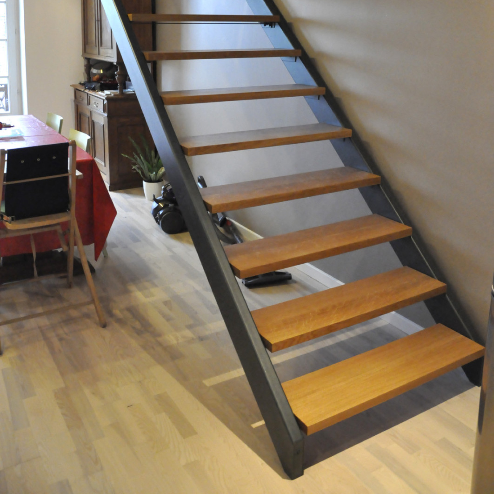 Escalier métal et bois