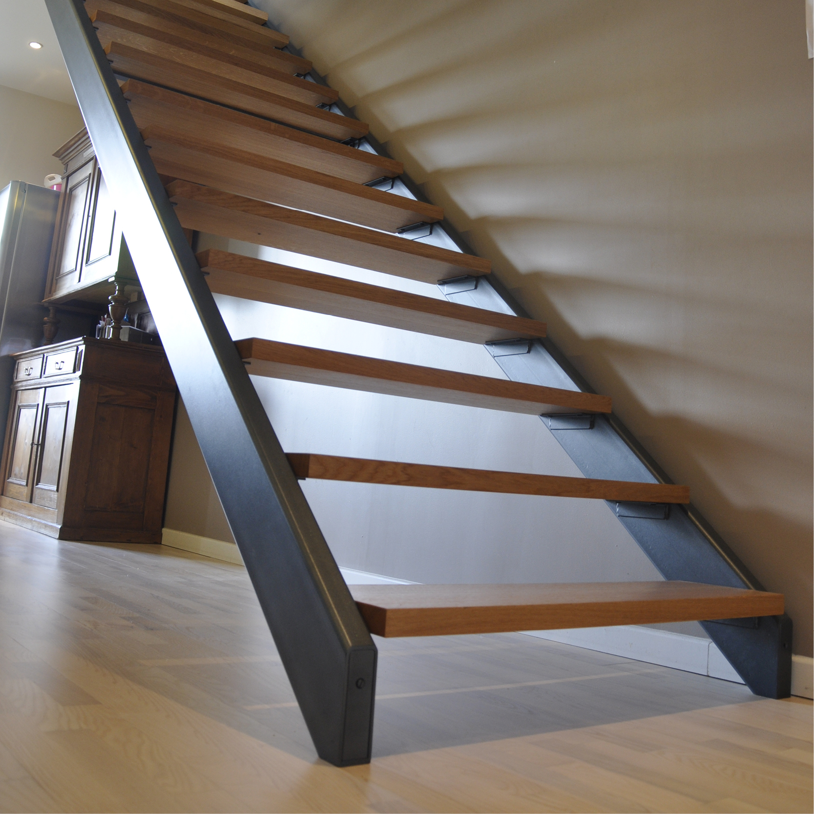 Escalier métal et bois