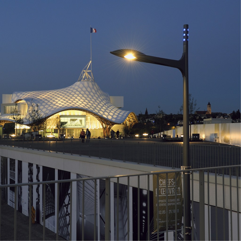 Lampadaire AMERICA Centre POMPIDOU Metz