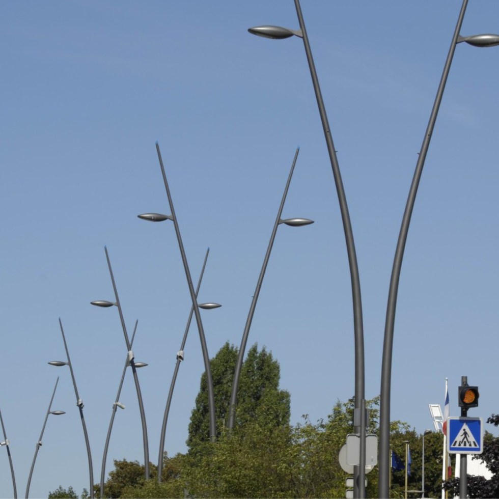 Lampadaires mâts courbés Laxou Sapinière