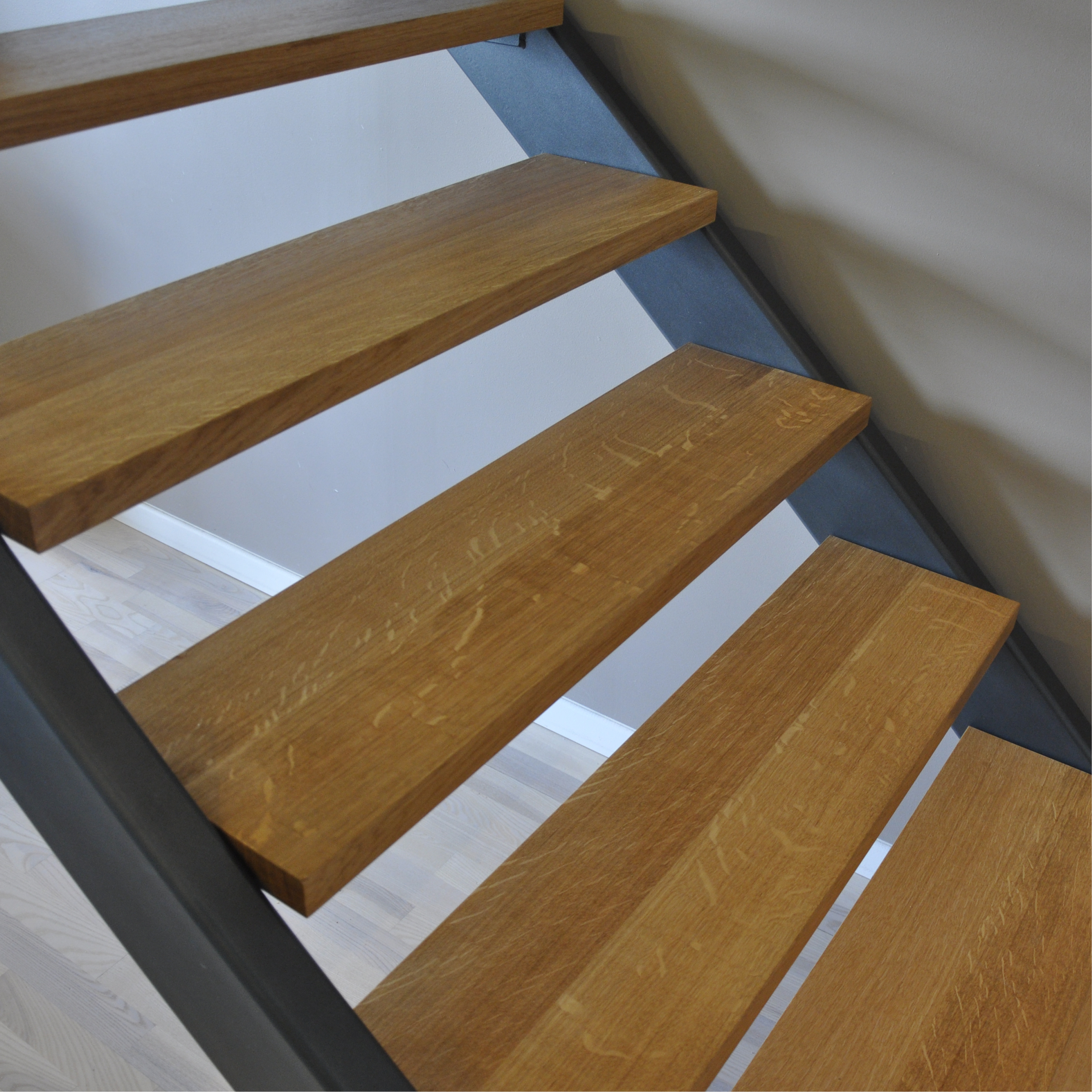 Escalier métal et bois