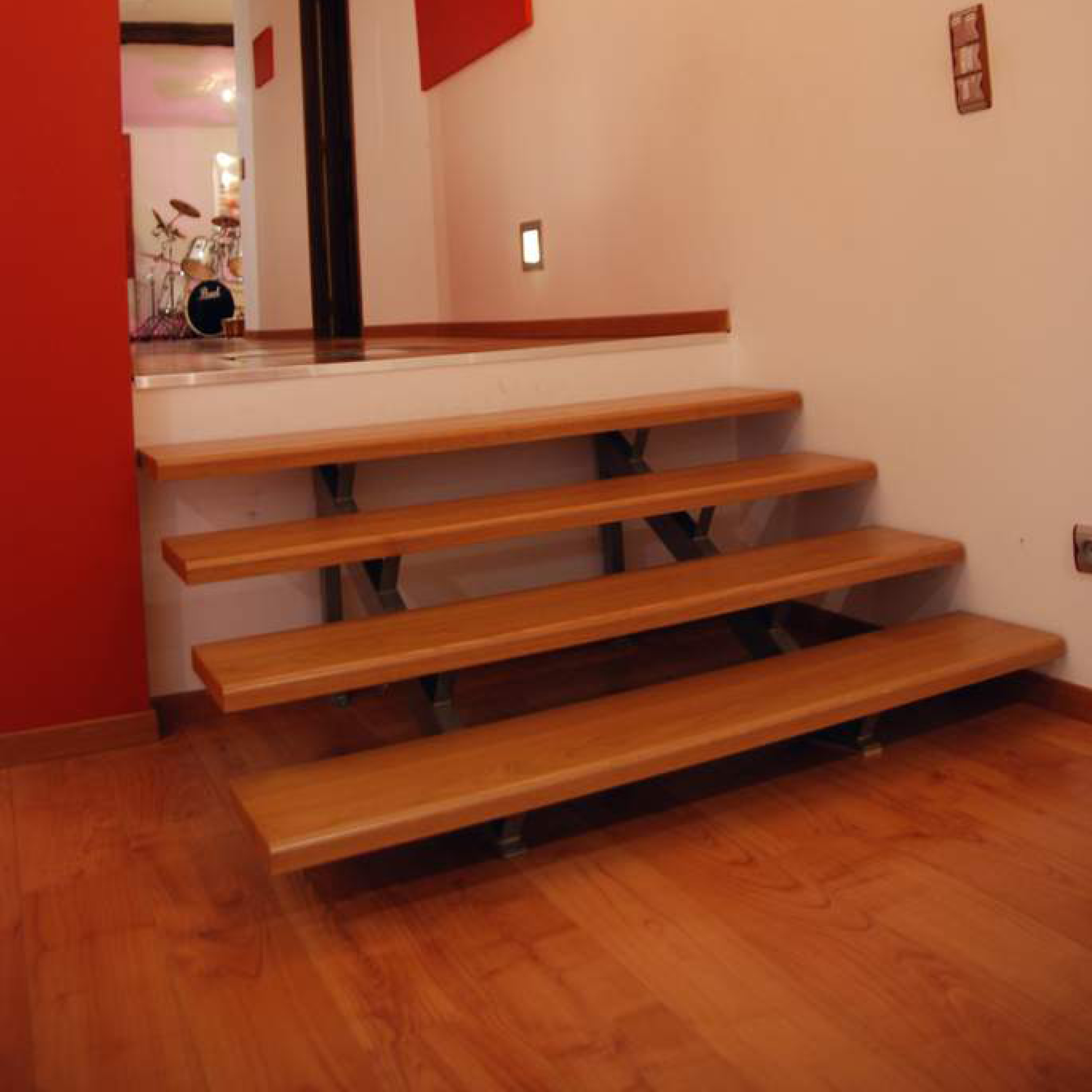 Escalier métal et bois